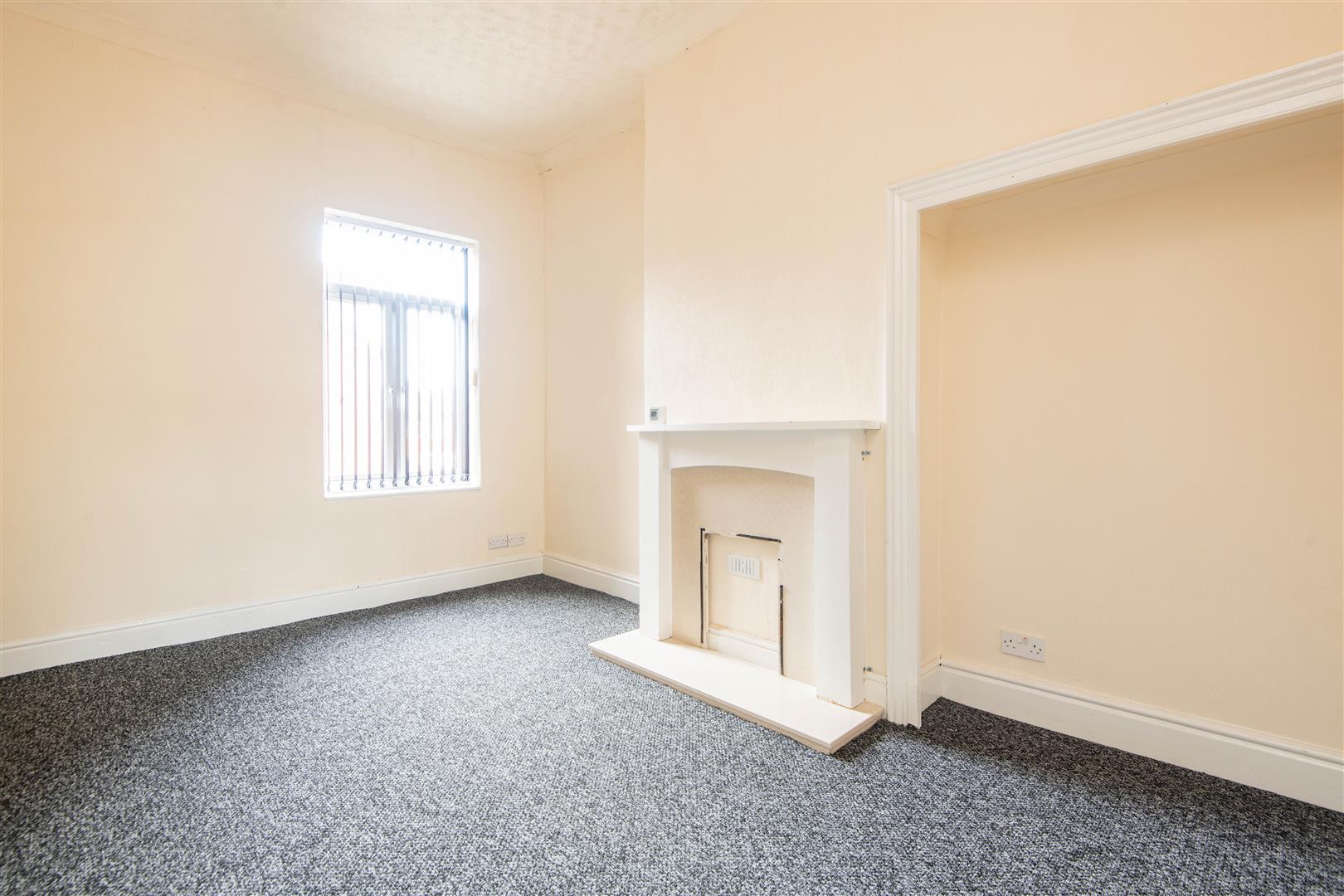 2 bed property in Watkin Lane, Lostock Hall